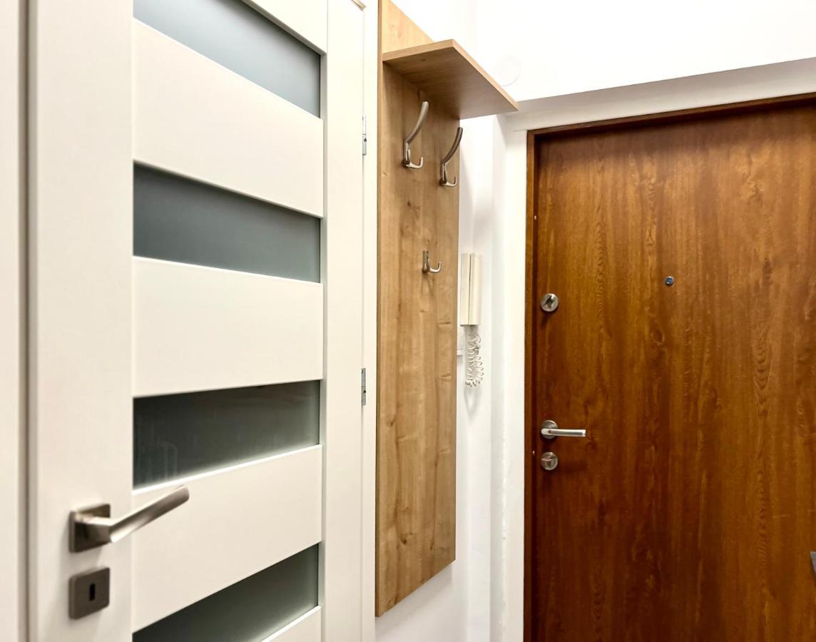 K22 Andersa 12 M Ratusz Arsenal Apartment Warsaw Ngoại thất bức ảnh